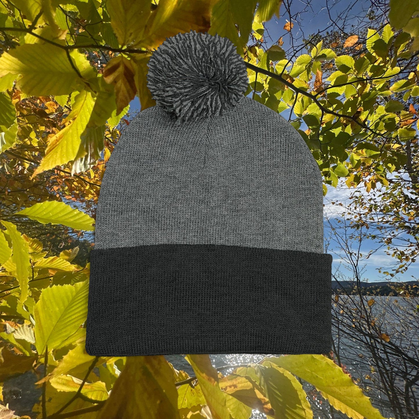 Pom-Pom Knit Cap (Embroidery)